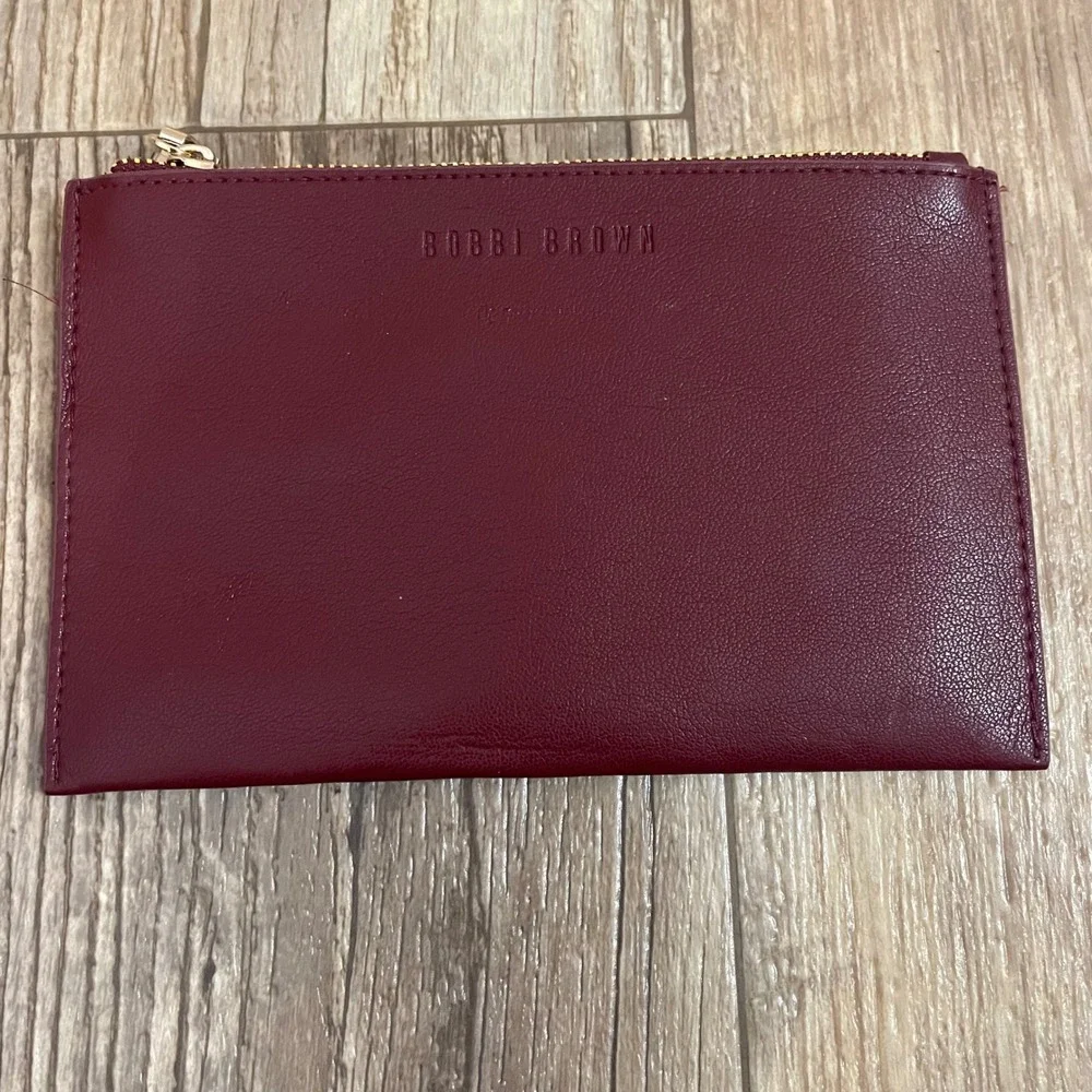 Bobbi Brown Burgundy Faux Leather Makeup Pouch Small Cosmetic Bag Zip‎ Top Pouch
